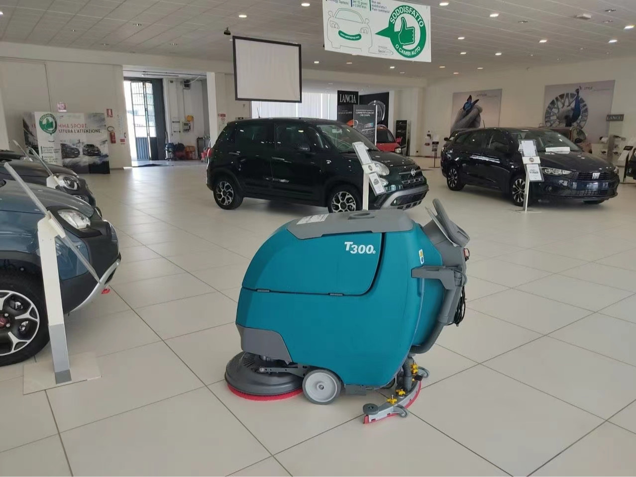 青島工業(yè)手推式洗地機(jī)廠家有哪些？