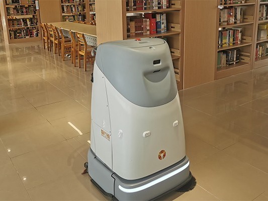 圖書館 “逆襲” 密碼：坦力室內(nèi)掃地機(jī)器人的驚艷賦能