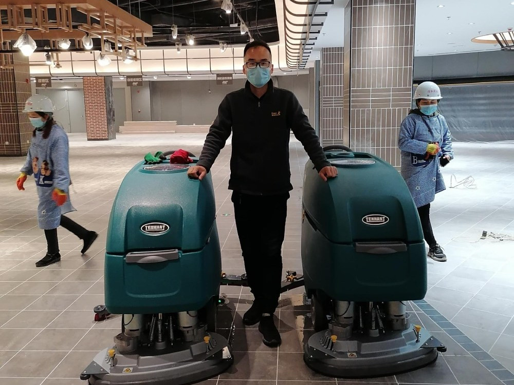 商業(yè)洗地機(jī)哪個(gè)牌子好？