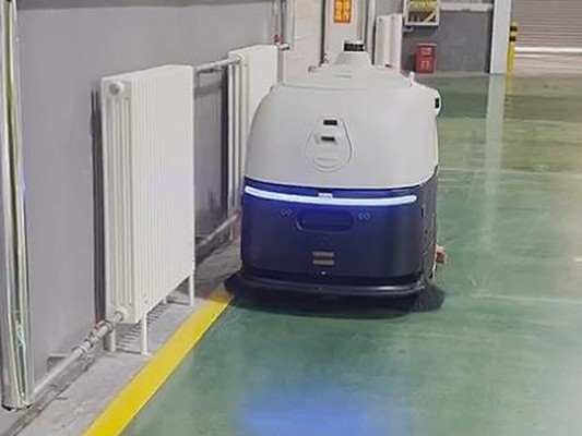 工業(yè)清潔別再 “碰運氣”！坦力自動洗地機器人來 “開路”
