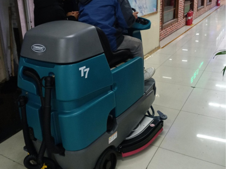 氣溫下降洗地機該如何保養(yǎng)？