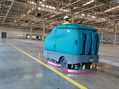 洗地機(jī)使用時(shí)有那些注意事項(xiàng)？