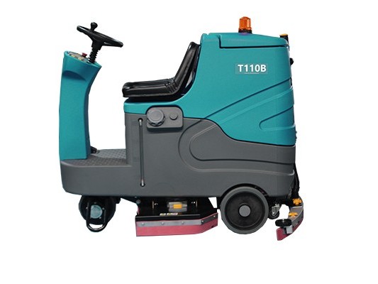 洗地效率大翻身！坦力工業(yè)駕駛洗地機立下汗馬功勞