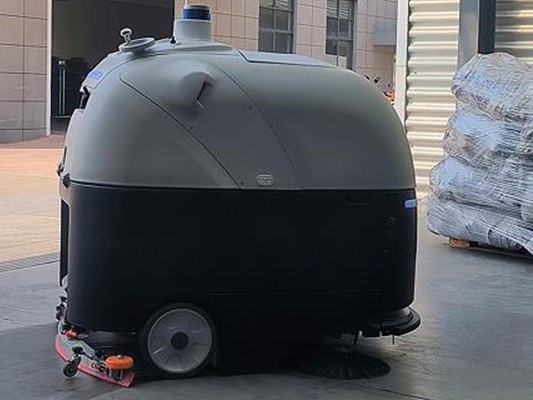 當(dāng)工廠地面遇 “強敵”，坦力智能工業(yè)掃地機器人來 “救場”