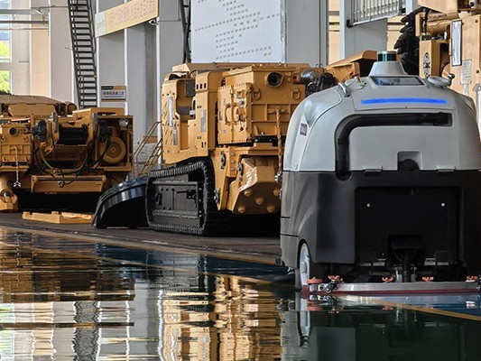 坦力工業(yè)自動(dòng)清潔機(jī)器人：嘿，清潔生產(chǎn)的超棒搭子！