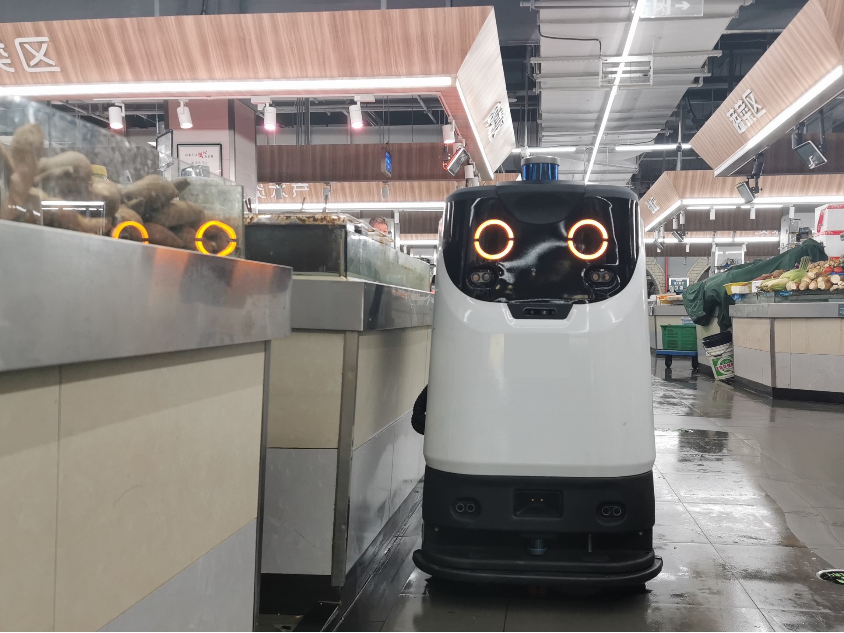 科技賦能潔凈盛會(huì)！坦力無(wú)人洗地機(jī)為全運(yùn)會(huì)筑牢智慧清潔防線