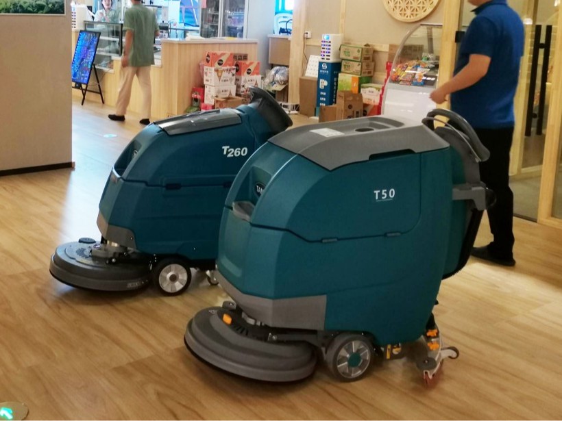 選擇工業(yè)洗地機(jī)，價(jià)格因素應(yīng)該如何參考？