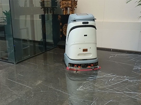 電影票房大賣(mài)，坦力無(wú)人洗地機(jī)器人也 “開(kāi)掛”，國(guó)產(chǎn)雄起