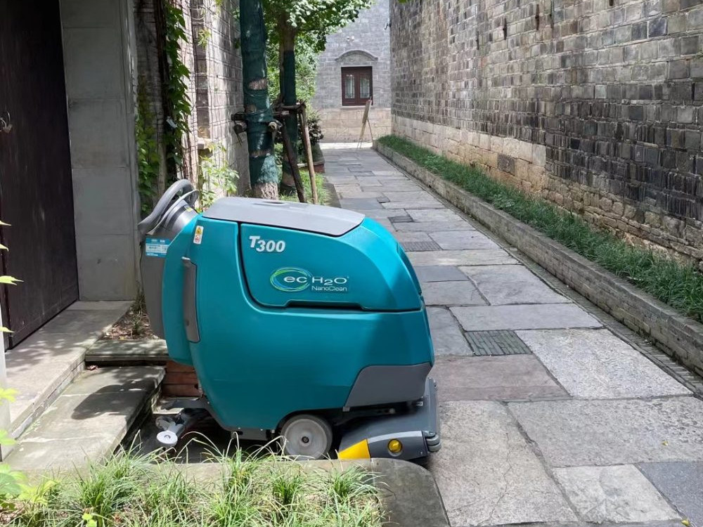 清潔員工的新寵，商用洗地機到底有多好？